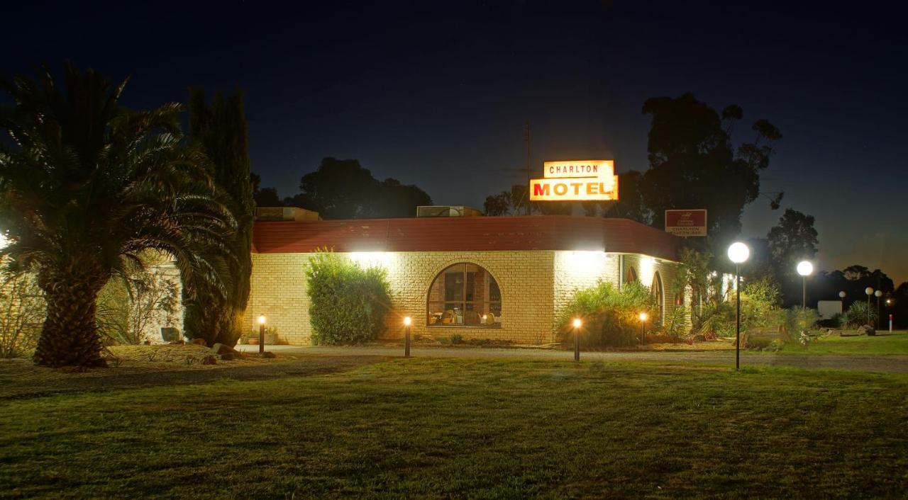 Charlton Motel Exterior photo